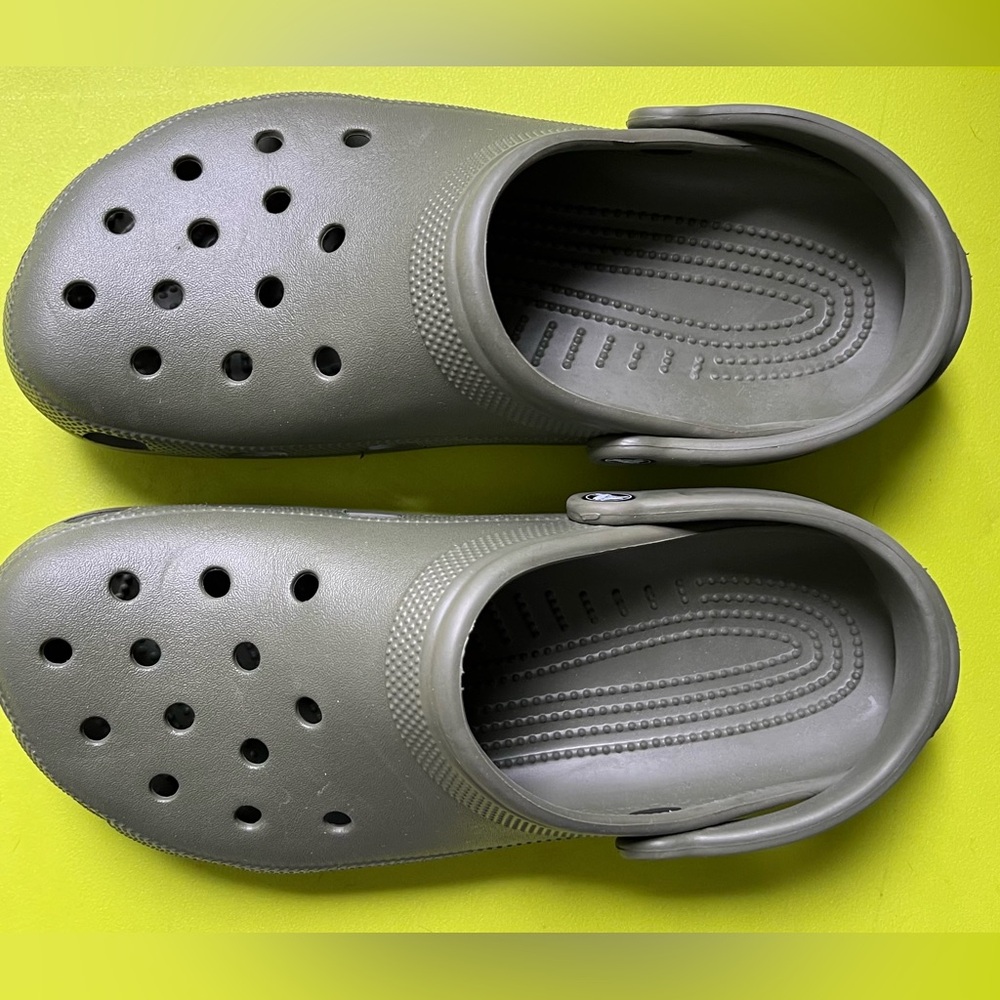 Army green crocs for men size 11